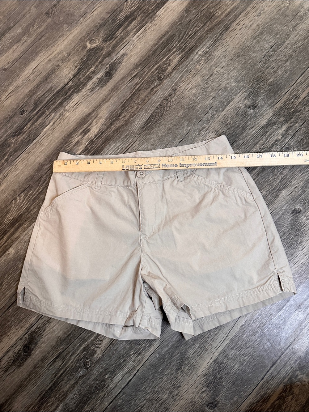 Columbia Women's Tan Outdoor Bermuda Shorts